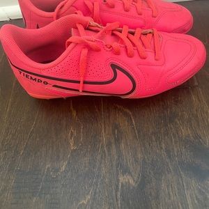 Youth girls soccer cleats
